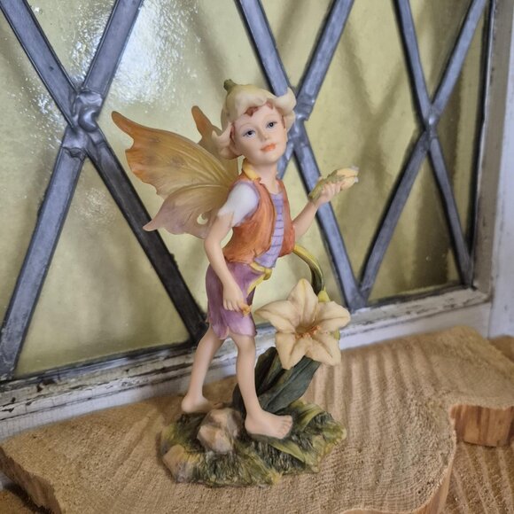 Romantic Fairies Figurine - Vintage 2001 - Fairy Boy Pixie Trinket - Picture 1 of 5